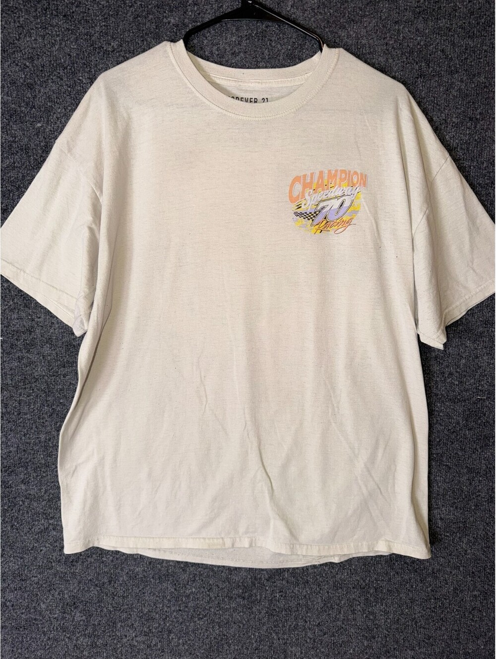 Forever 21 Men Large Cream Racing Graphic T-Shirt Champion Speedway 70 Car Tee